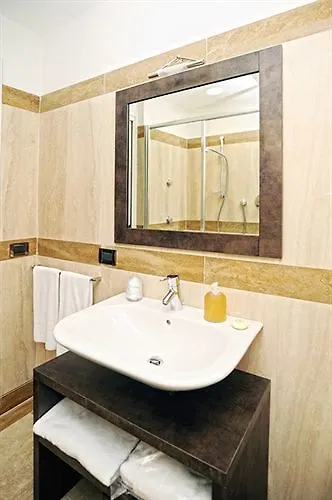 Suites Rome 55 3*,